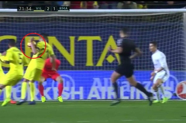 Los errores arbitrales más escandalosos que beneficiaron al Barcelona y Real Madrid