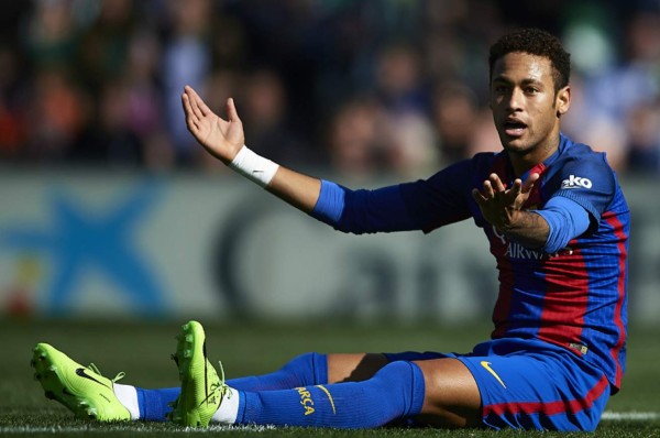 Mikael Lustig: ''Neymar es el actor más grande del fútbol''