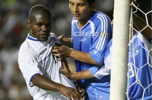 ¡Solo cuatro ex compañeros! Mario Martínez y su 11 histórico de la Selección de Honduras