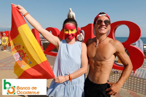 El espectacular ambiente del Portugal - España en Sochi