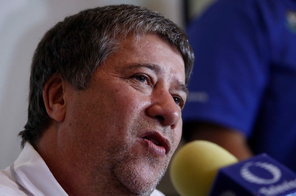 El colombiano Hernán 'Bolillo' Gómez toma fuerza y se acerca para dirigir a la Selección de Honduras