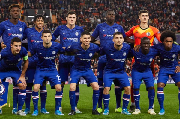 Chelsea no baja salario a jugadores pero les anima a hacer donativos