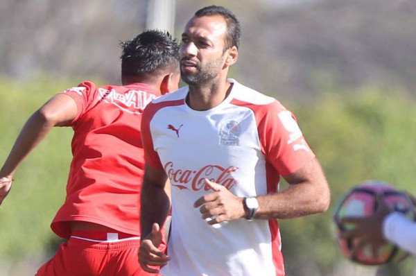 RUMORES Y FICHAJES: Equipo anuncia barrida y dos legionarios cambian de equipo