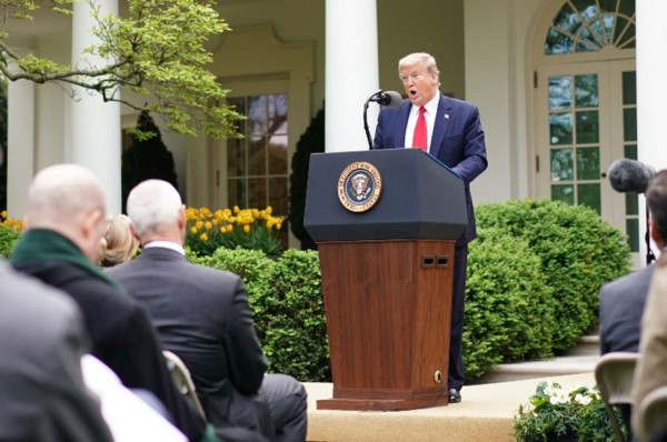 Donald Trump anuncia que Estados Unidos suspende financiamiento a la Organización Mundial de la Salud (OMS)