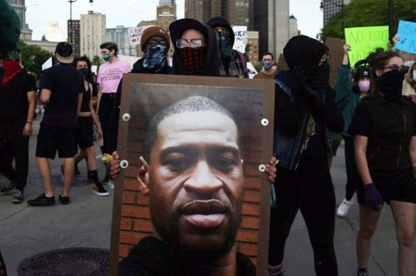 Autopsia de George Floyd: Dio positivo por COVID-19 semanas antes de morir