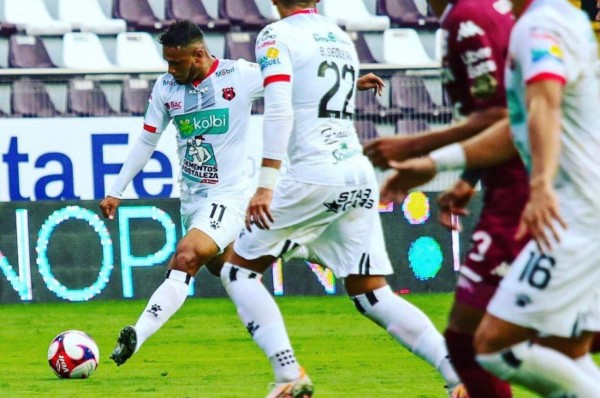 ¡Partidazo en semifinales de Costa Rica! Alex López y un invicto Alajuelense se enfrentan a Saprissa
