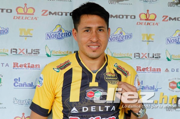 Domingo Zalazar: 'Estar en Real España te obliga a pelear títulos'