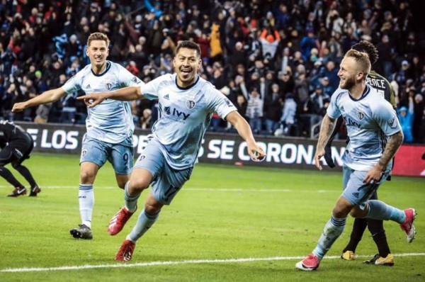 Roger Espinoza y Sporting Kansas empatan sobre la hora ante Colorado
