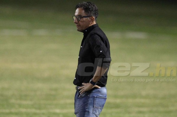 Salomón Nazar: 'Fue un partido muy accidentado, perdimos la cabeza desde el principio'