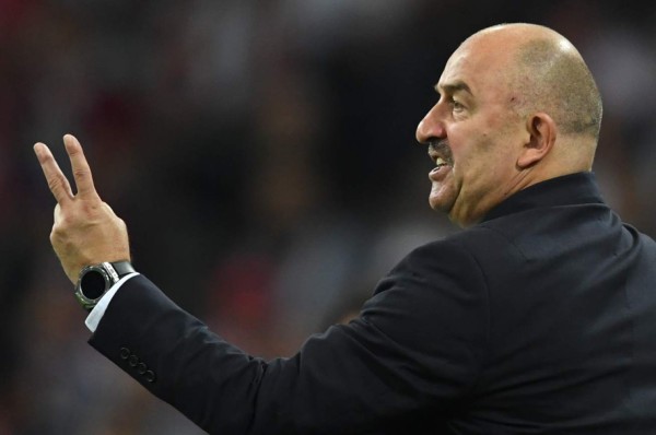 Cherchesov asegura que toda Rusia se ha 'enamorado' de su selección