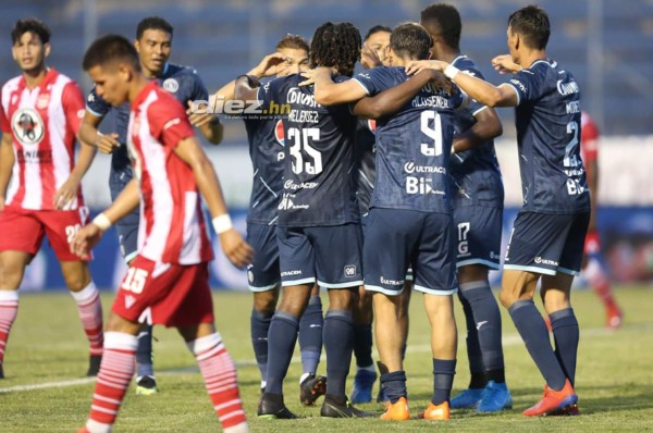 Liga Nacional cancela la jornada de mitad de semana por ingreso del huracán Iota a Honduras