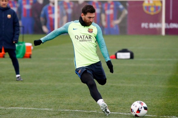 Barcelona vuelve a los entrenamientos sin Messi, Suárez y Mascherano