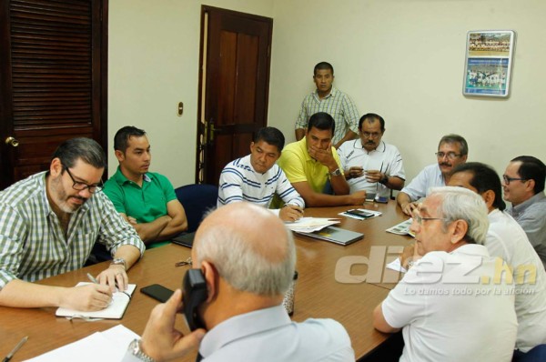 Árbitros solicitaron reunión pública y la Liga Nacional se negó