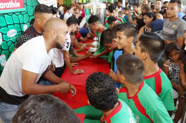Marathón presenta la Copa Presidente a sus aficionados