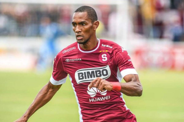 Triste realidad: El hondureño Jerry Bengtson, en el ojo del huracán