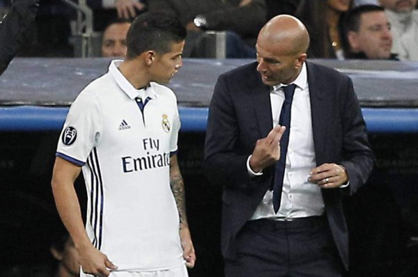 Zidane sorprende con alineación del Real Madrid ante Napoli