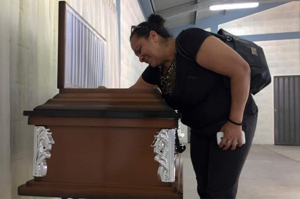 Primeras imágenes de los féretros de la víctima de la tragedia del Nacional