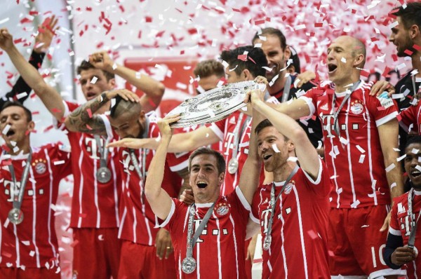 ¡Con goleada! La emotiva despedida de Lahm y Xabi Alonso en el Bayern Munich