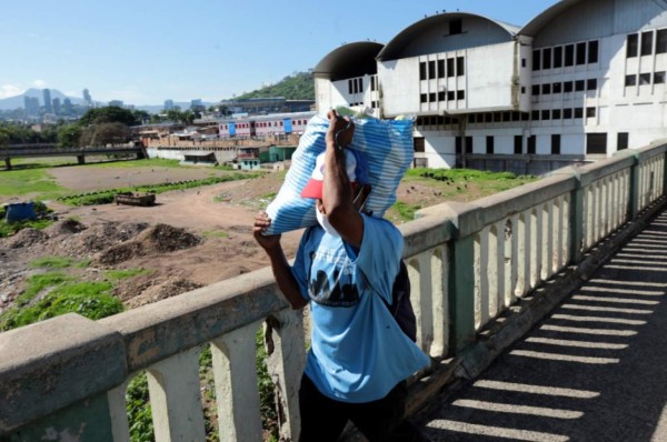 Negocios se preparan para abrir este lunes en la llamada 'reactivación de la economía en Honduras”
