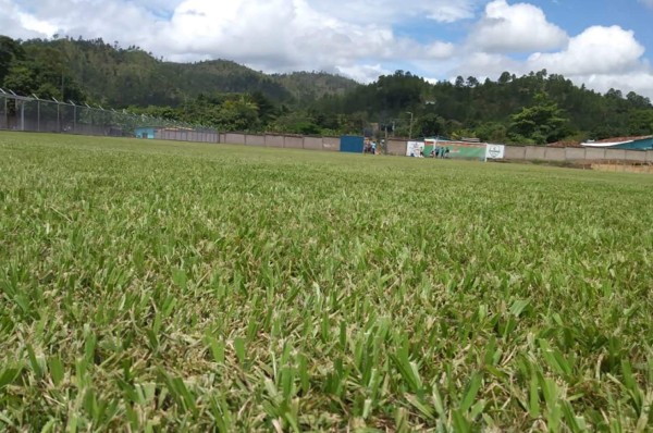 ¡Es una belleza! Conoce el nuevo estadio Municipal de Salamá, Olancho