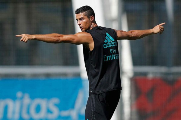 Cristiano Ronaldo se une al Real Madrid y Florentino Pérez lo visitó