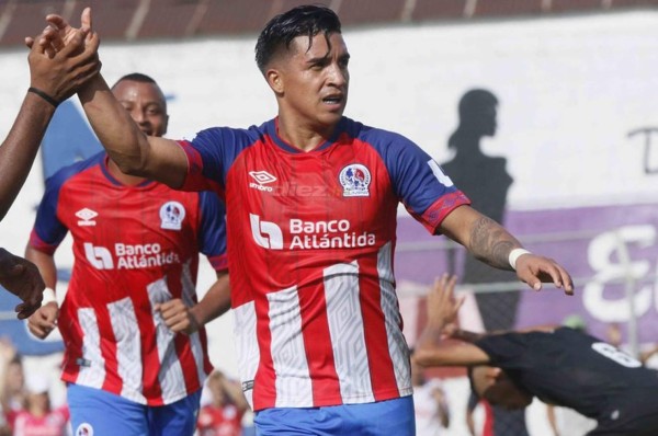 Pedro Troglio confirma que Michaell Chirinos se queda en Olimpia para el Clausura 2020