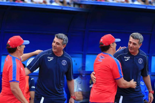 Clásico Olimpia-Motagua: Diego Vázquez buscará empatar la serie ante Pedro Troglio