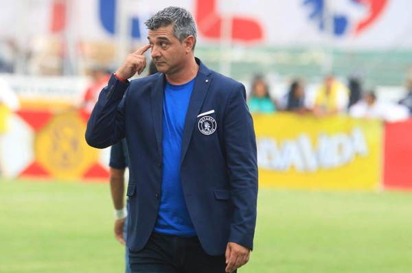 Fichajes: !Barrida en Vida y Real de Minas; Moreira define su futuro y Luis Garrido es noticia!