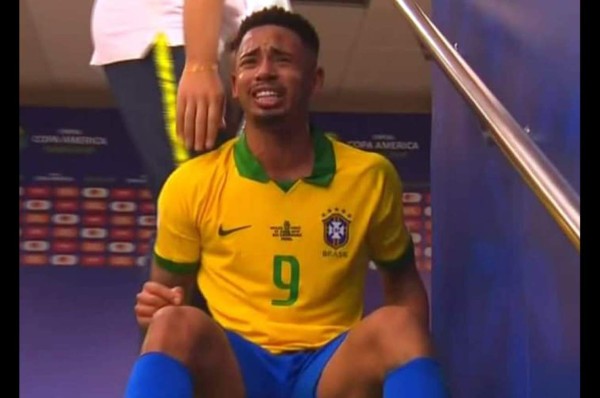 NO SE VIO POR TV: Gabriel Jesús y su berrinche, tristeza en Paolo Guerrero ¿y Neymar?