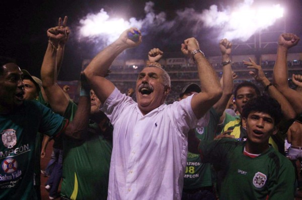 FICHAJE: Manuel Keosseián sería anunciado este lunes en Marathón