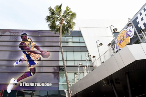 Así está el ambiente en el partido de despedida de Kobe Bryant