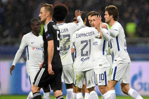 Hazard y Willian derriban el muro azerí y meten al Chelsea en octavos