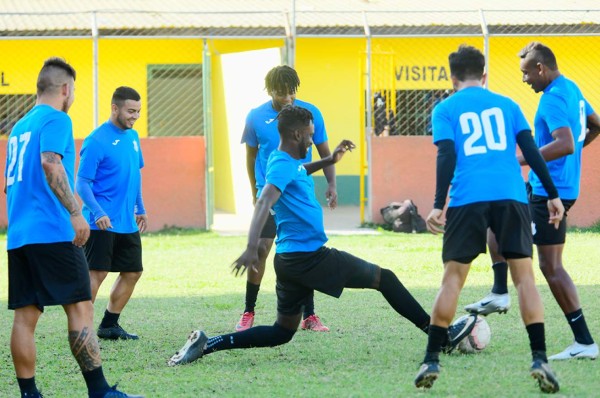 Plantilla del Honduras Progreso recibirá premio si logran salvar la categoría