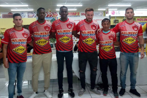 Vida presenta a todos sus fichajes para combatir el descenso