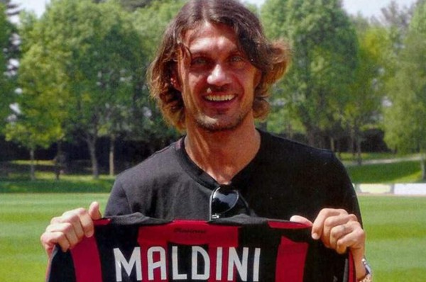 Paolo Maldini debutará como jugador profesional de tenis a sus 49 años