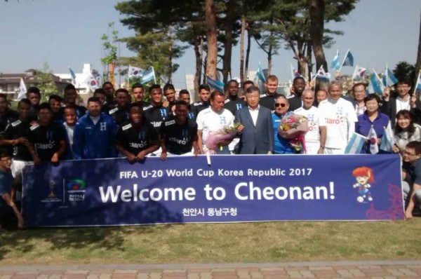 Así recibieron a la Selección sub-20 de Honduras en Corea