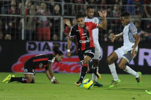 VIDEO: Así han sido los cinco dobletes de oro de Roger Rojas con el Alajuelense