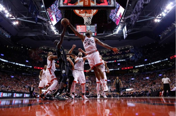 Raptors se coloca a un paso de la segunda ronda de playoffs