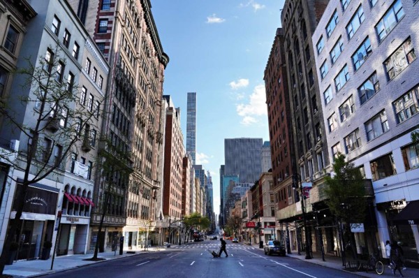 Nueva York extiende medidas de aislamiento hasta el 15 de mayo