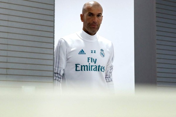 Zinedine Zidane no le cierra las puertas a Mbappé en el Real Madrid