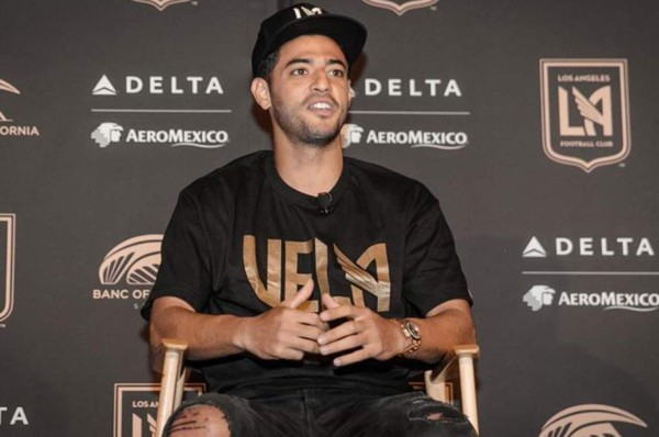 Carlos Vela vuelve a sorprender: ''Prefiero un partido de baloncesto que el fútbol''