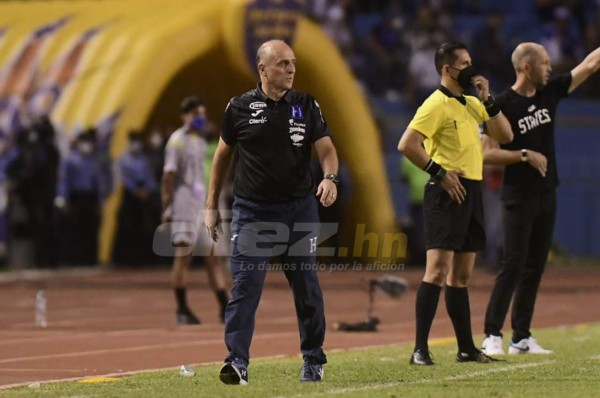 ''Fuera Coito, fuera Coito'': afición de Honduras no perdona y pide la cabeza del DT tras derrota ante Estados Unidos