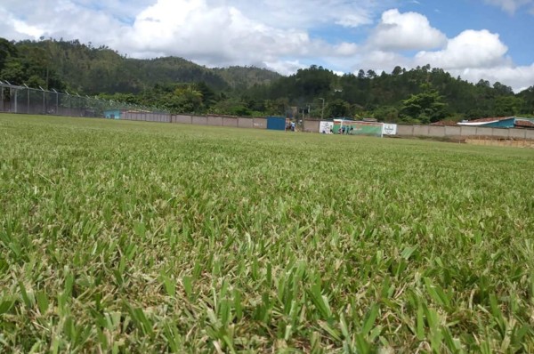 ¡Es una belleza! Conoce el nuevo estadio Municipal de Salamá, Olancho