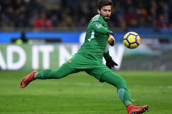 Real Madrid hace oferta a la Roma por Alisson Becker