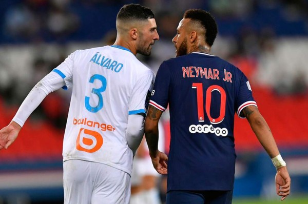 ''Estoy orgulloso de ser negro'': Neymar se defiende con una carta tras su pelea con Álvaro González