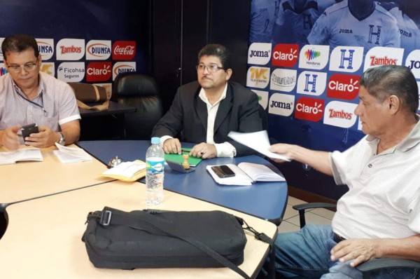 Solo multas económicas le aplicaron a Olimpia y Motagua tras la final de ida