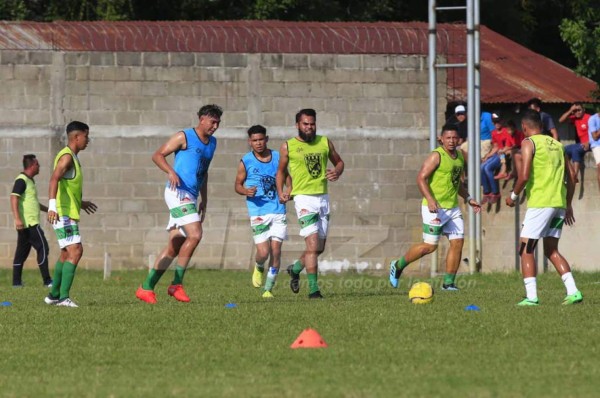 Atlético Pinares y San Juan empatan en la ida de semifinales de la Liga de Ascenso de Honduras