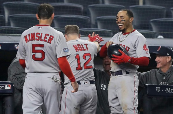 Boston humilla a Yankees, Dodgers logra boleto y Astros barren su serie sobre Indios