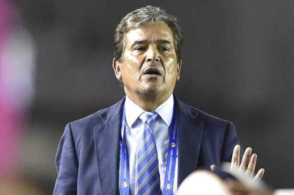 Jorge Luis Pinto, el cuarto estratega que obtiene el título centroamericano con Honduras