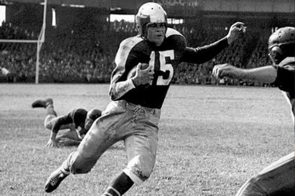 Steve Van Buren el hondureño que brilló en la NFL con Philadelphia Eagles